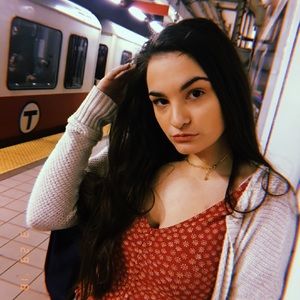 Meet your Posher, Tess